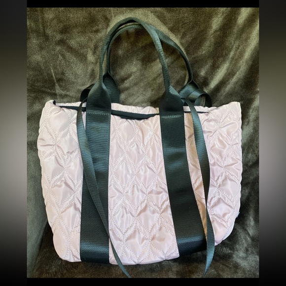 Fabletics Quilted Tote Crossbody Bag Pink Black Gym Athletic - Picture 1 of 5
